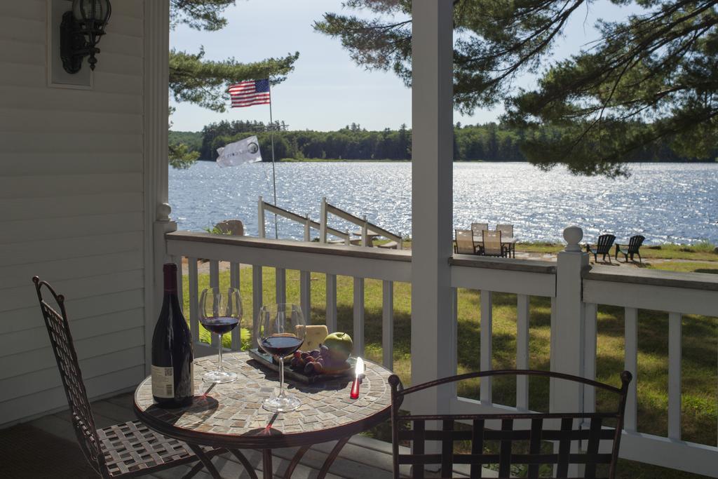 Wolf Cove Inn Poland Eksteriør bilde