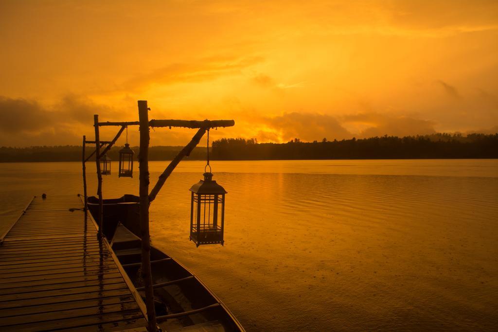 Wolf Cove Inn Poland Eksteriør bilde