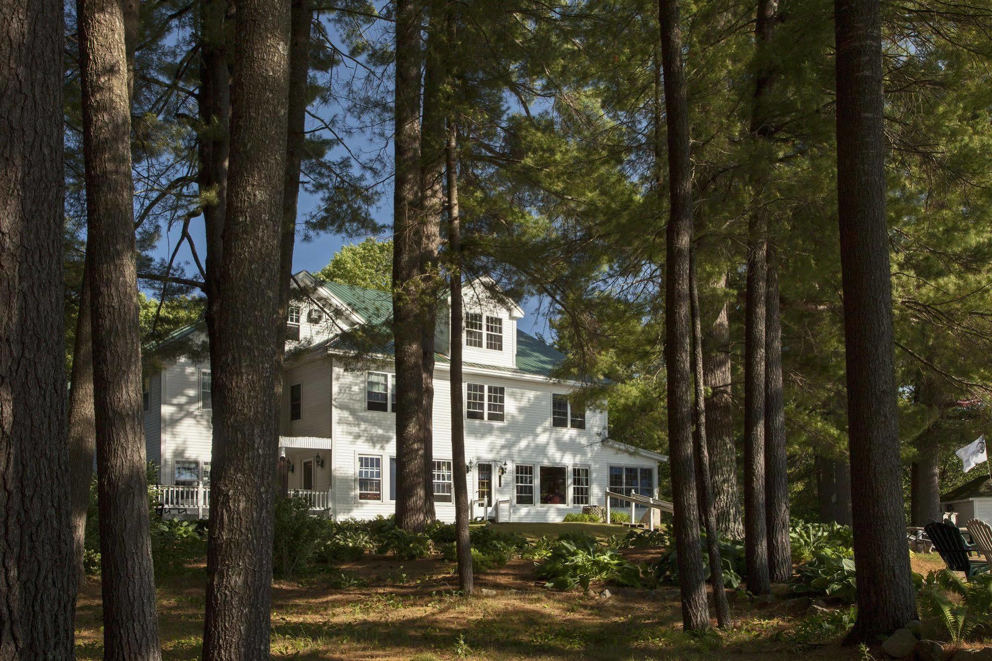 Wolf Cove Inn Poland Eksteriør bilde